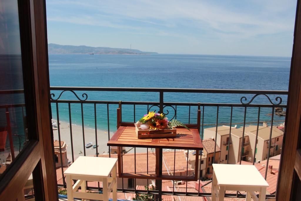 Olimpo Palace Affittacamere Scilla Exterior photo